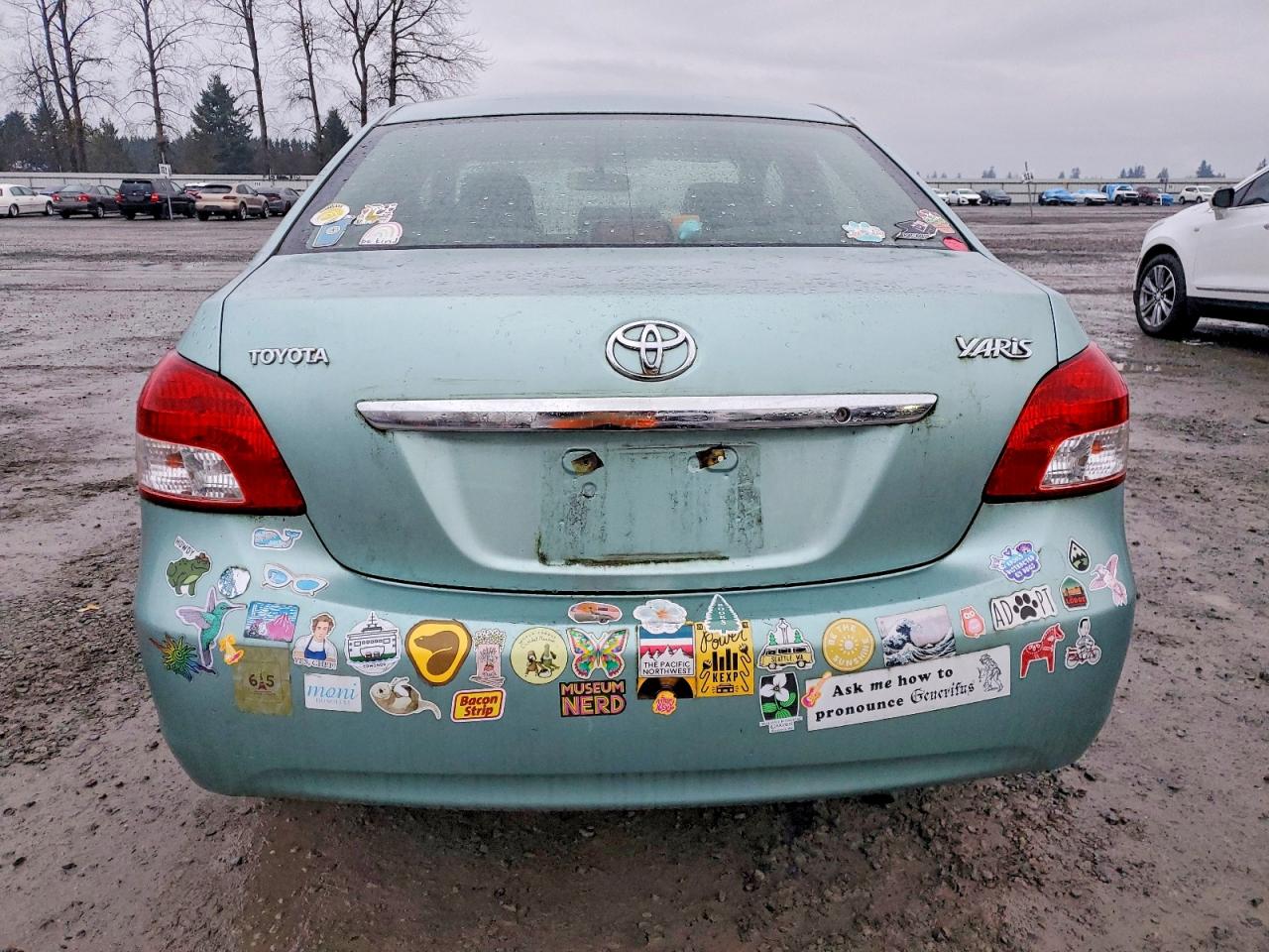 2008 TOYOTA YARIS photo 6