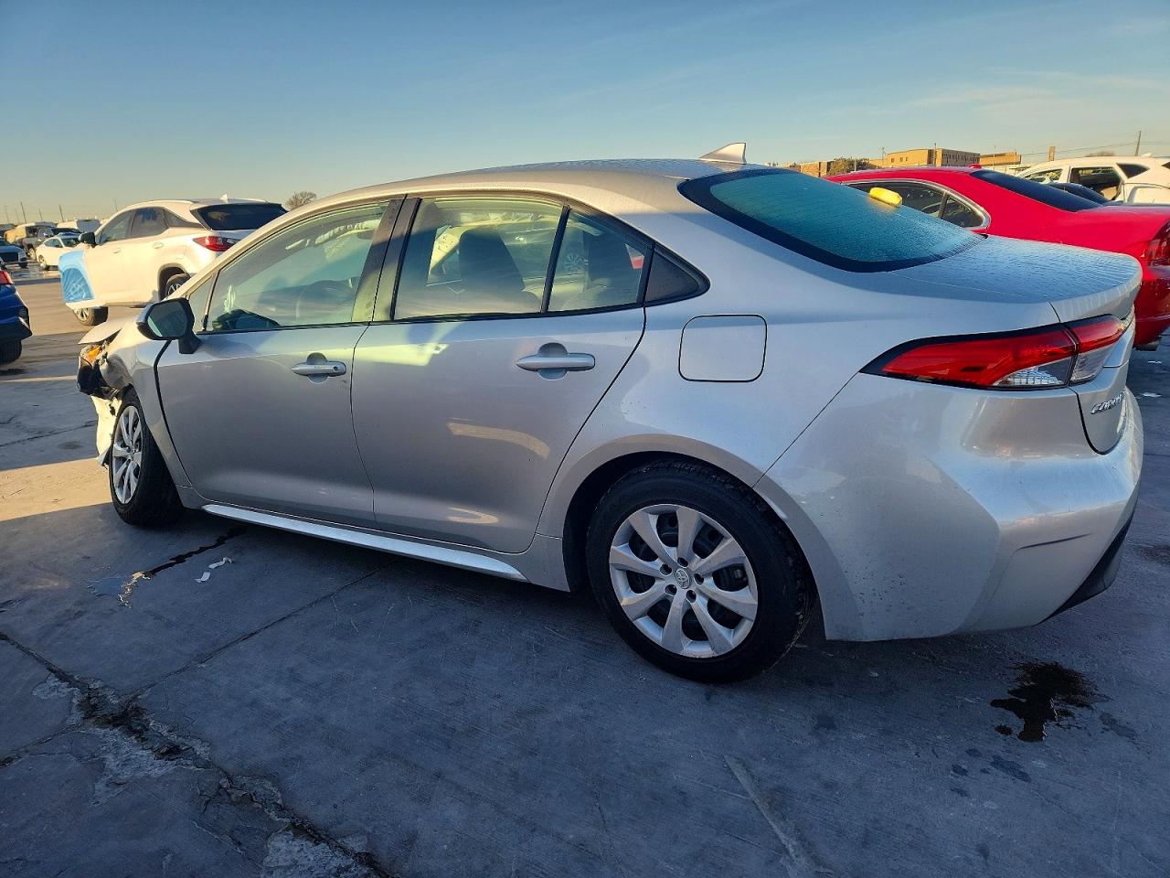2023 TOYOTA COROLLA LE photo 2