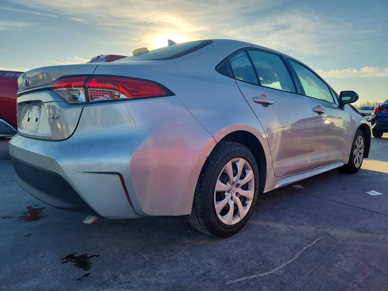 2023 TOYOTA COROLLA LE photo 3