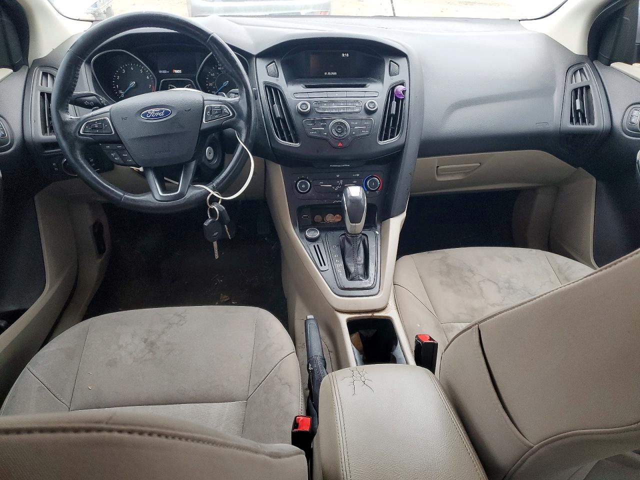 2015 FORD FOCUS SE photo 8