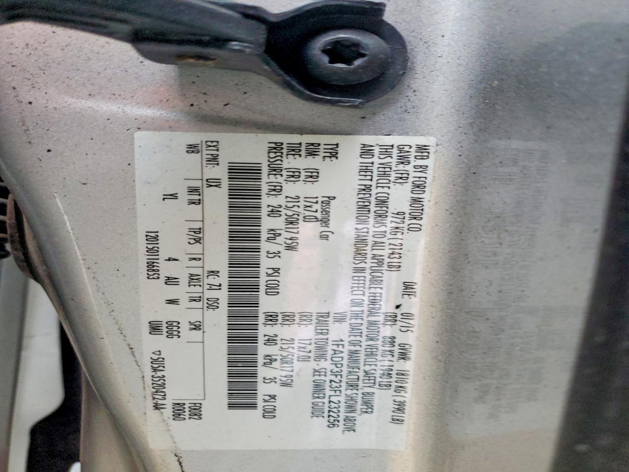 2015 FORD FOCUS SE photo 12
