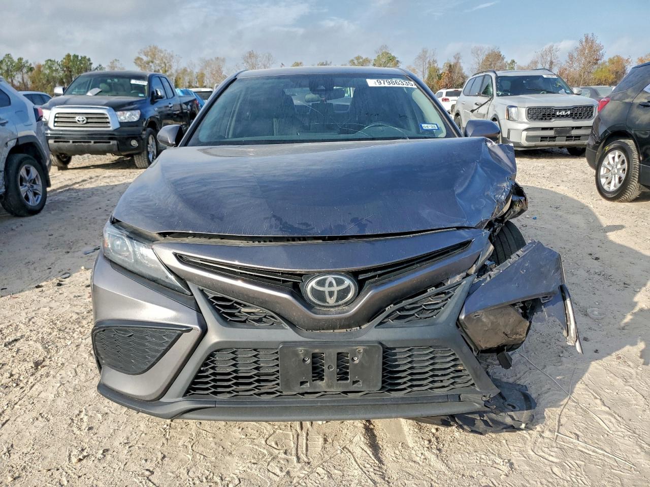 2021 TOYOTA CAMRY SE photo 5