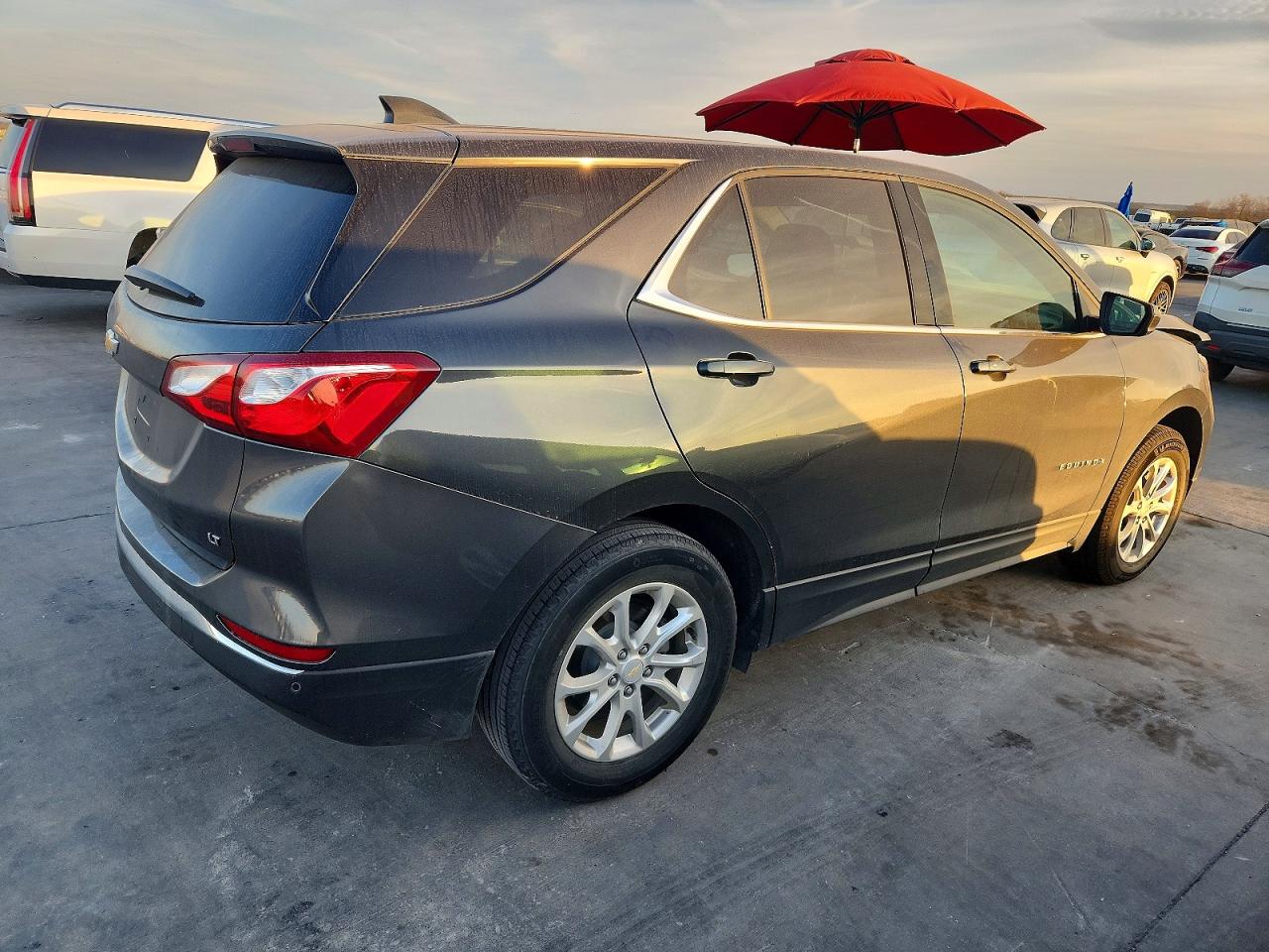 2020 CHEVROLET EQUINOX LT photo 3
