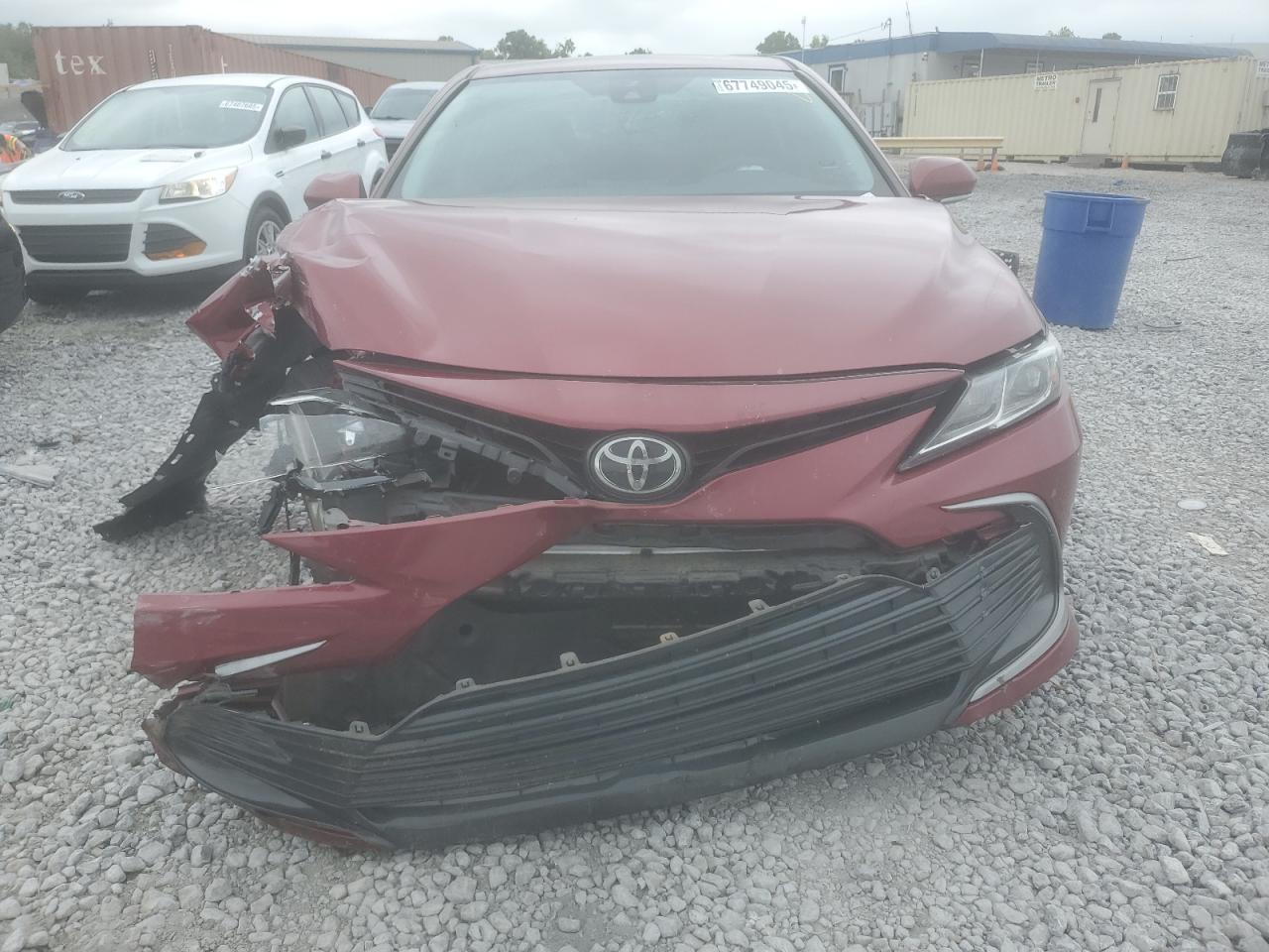 2022 TOYOTA CAMRY LE photo 5