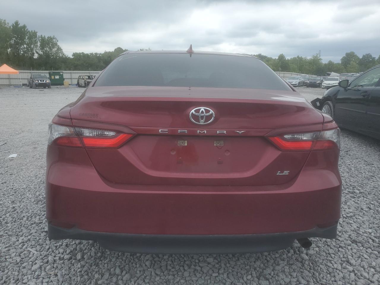 2022 TOYOTA CAMRY LE photo 6