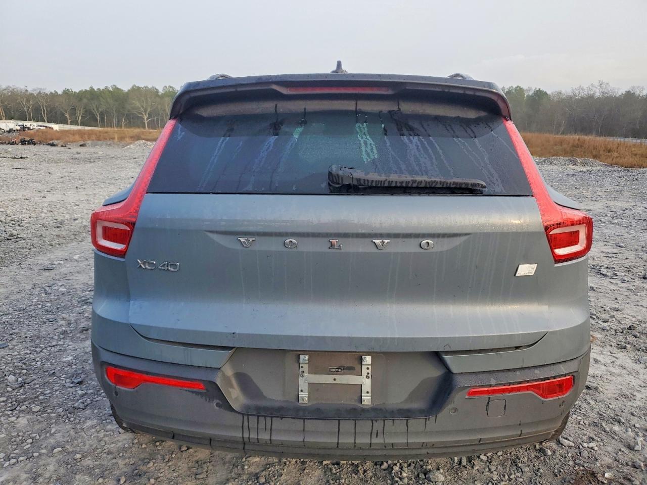 2021 VOLVO XC40 RECHARGE photo 6