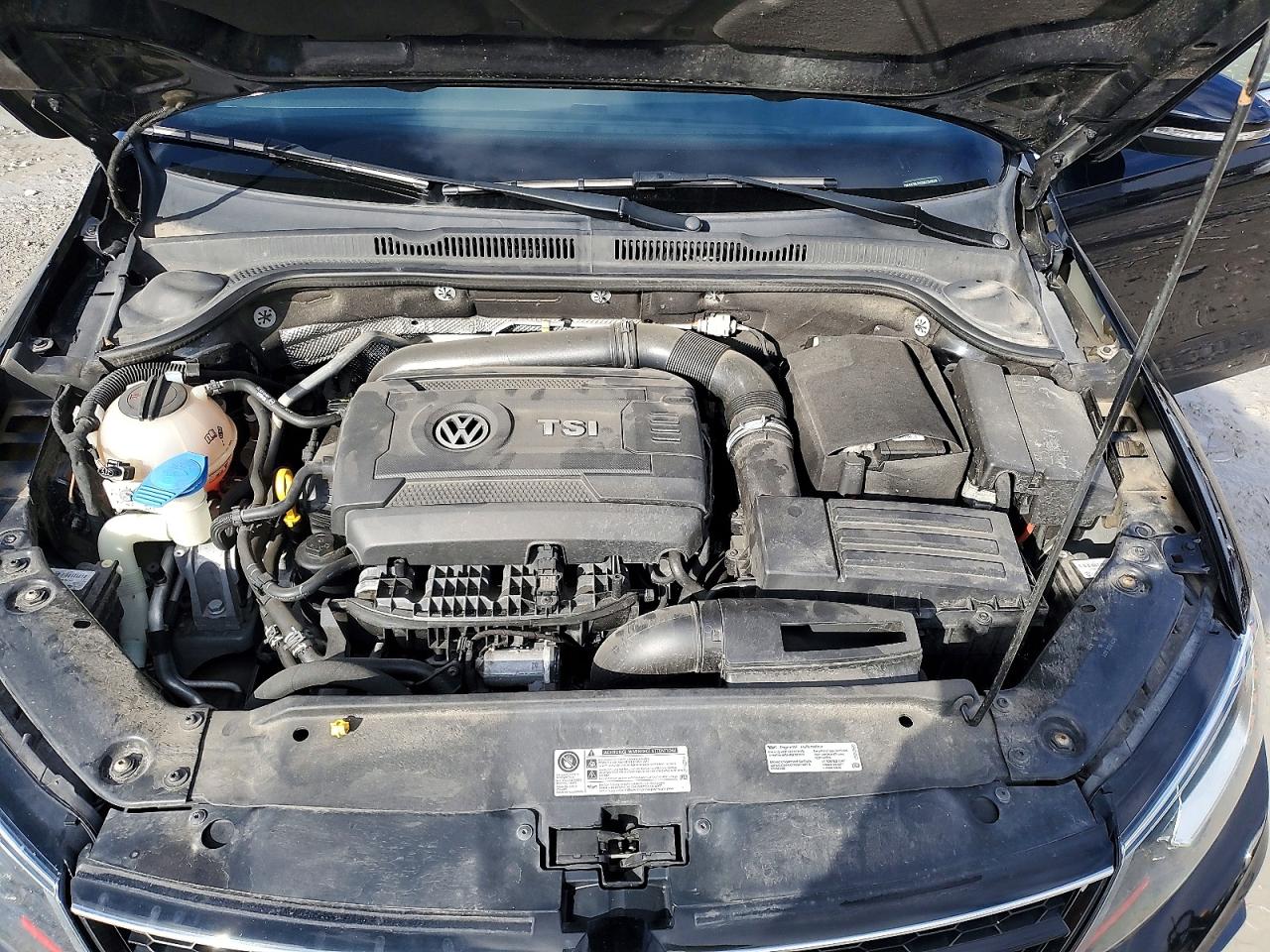 2016 VOLKSWAGEN JETTA GLI photo 11