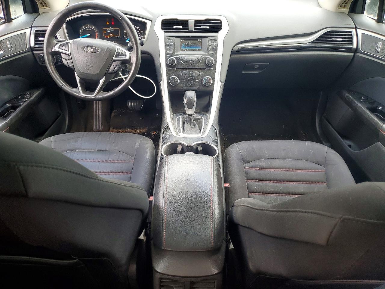 2014 FORD FUSION SE photo 8
