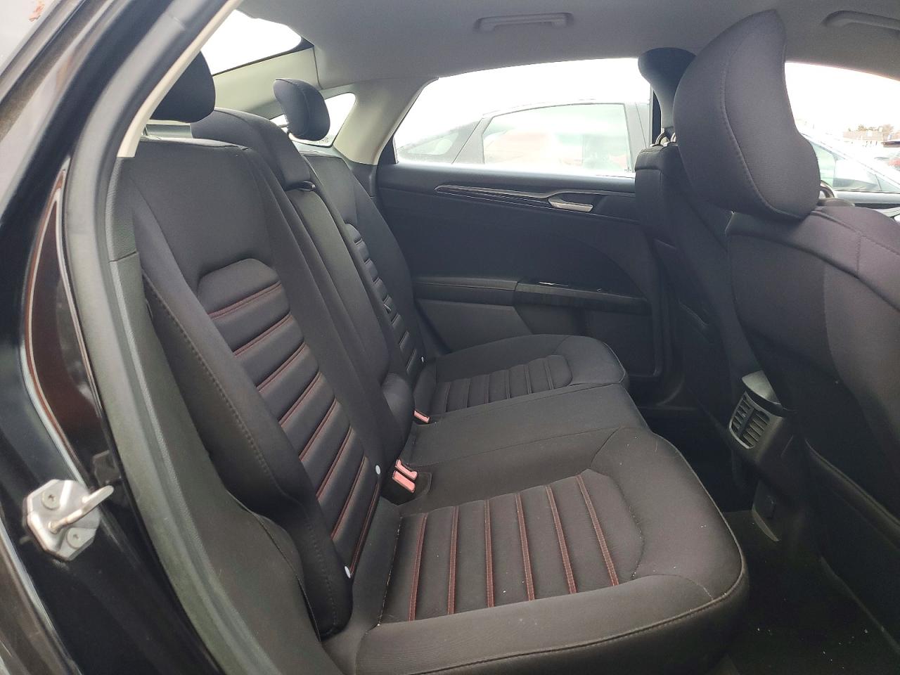 2014 FORD FUSION SE photo 10