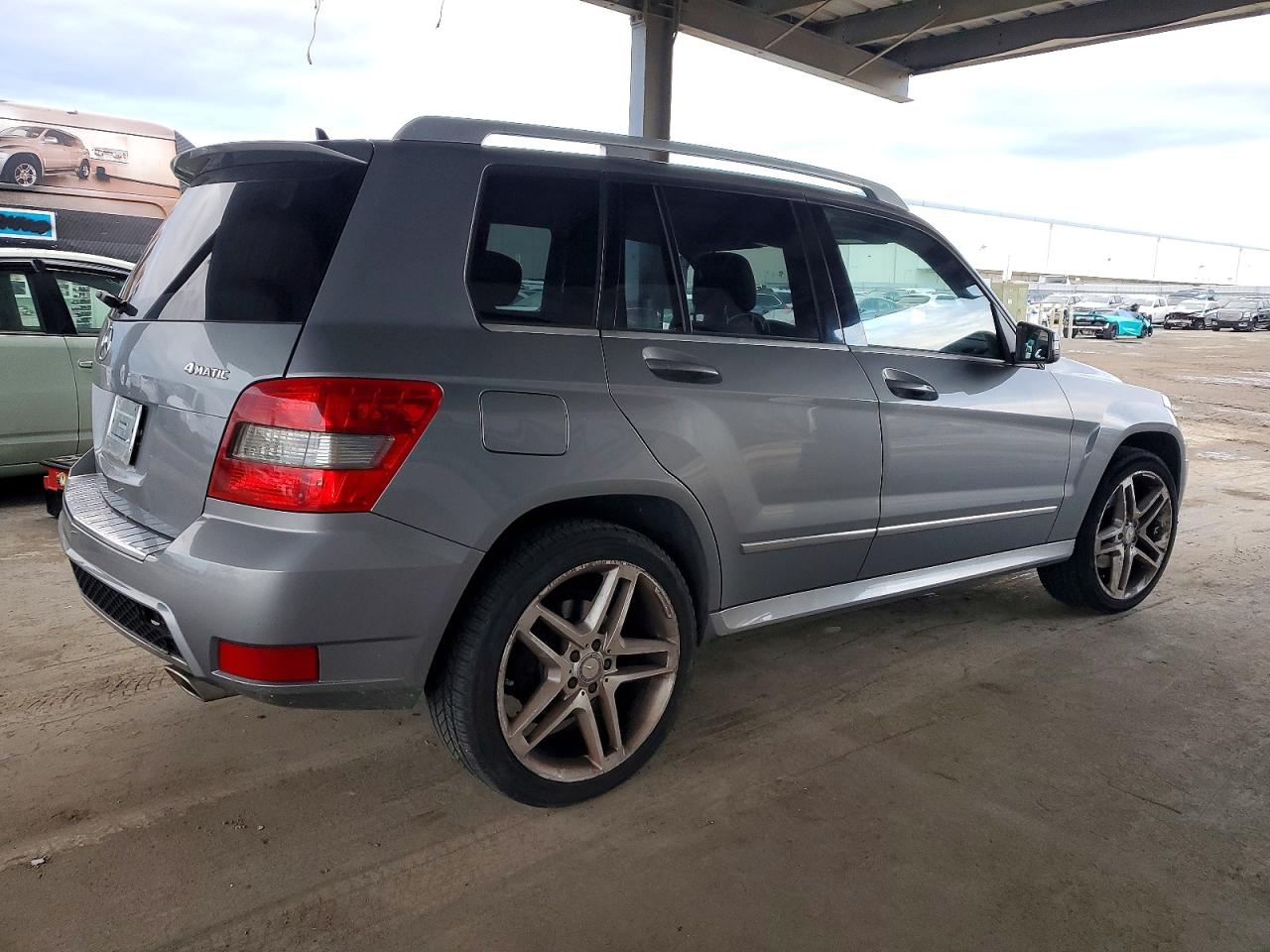 2011 MERCEDES-BENZ GLK 350 4MATIC photo 3