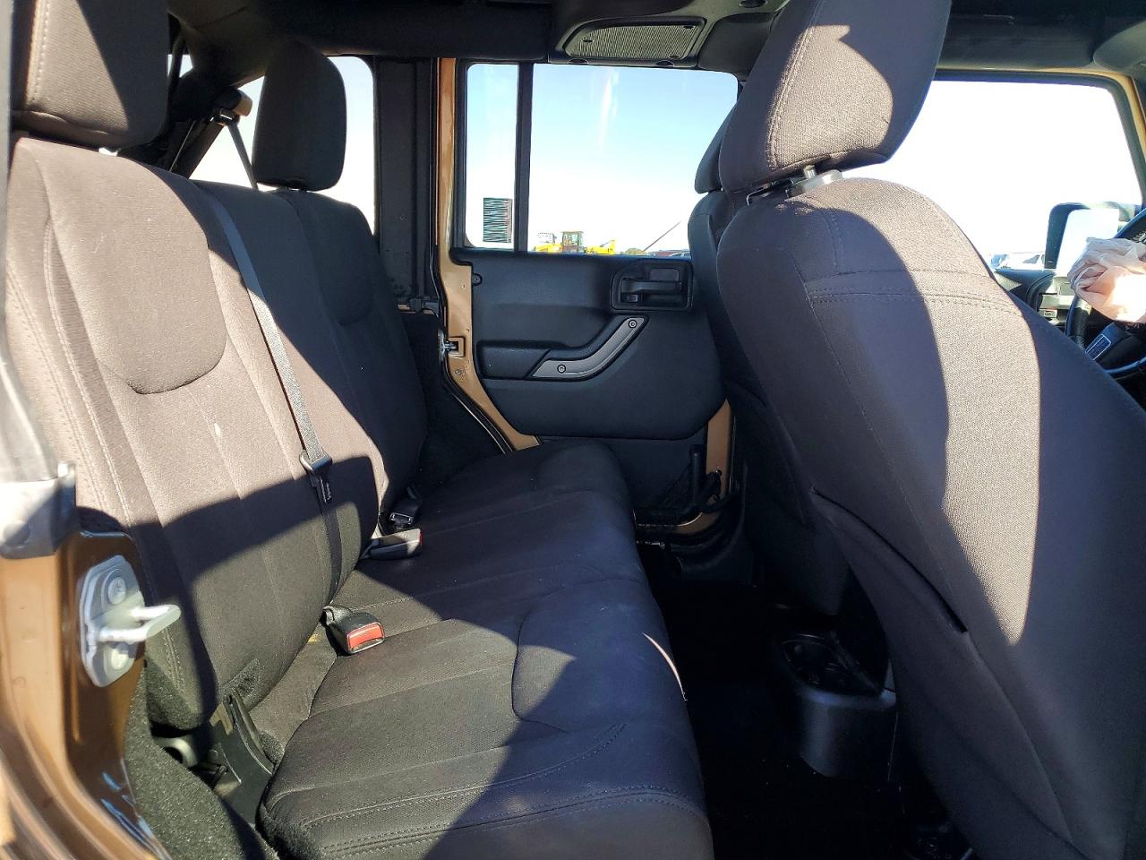 2015 JEEP WRANGLER UNLIMITED SPORT photo 10