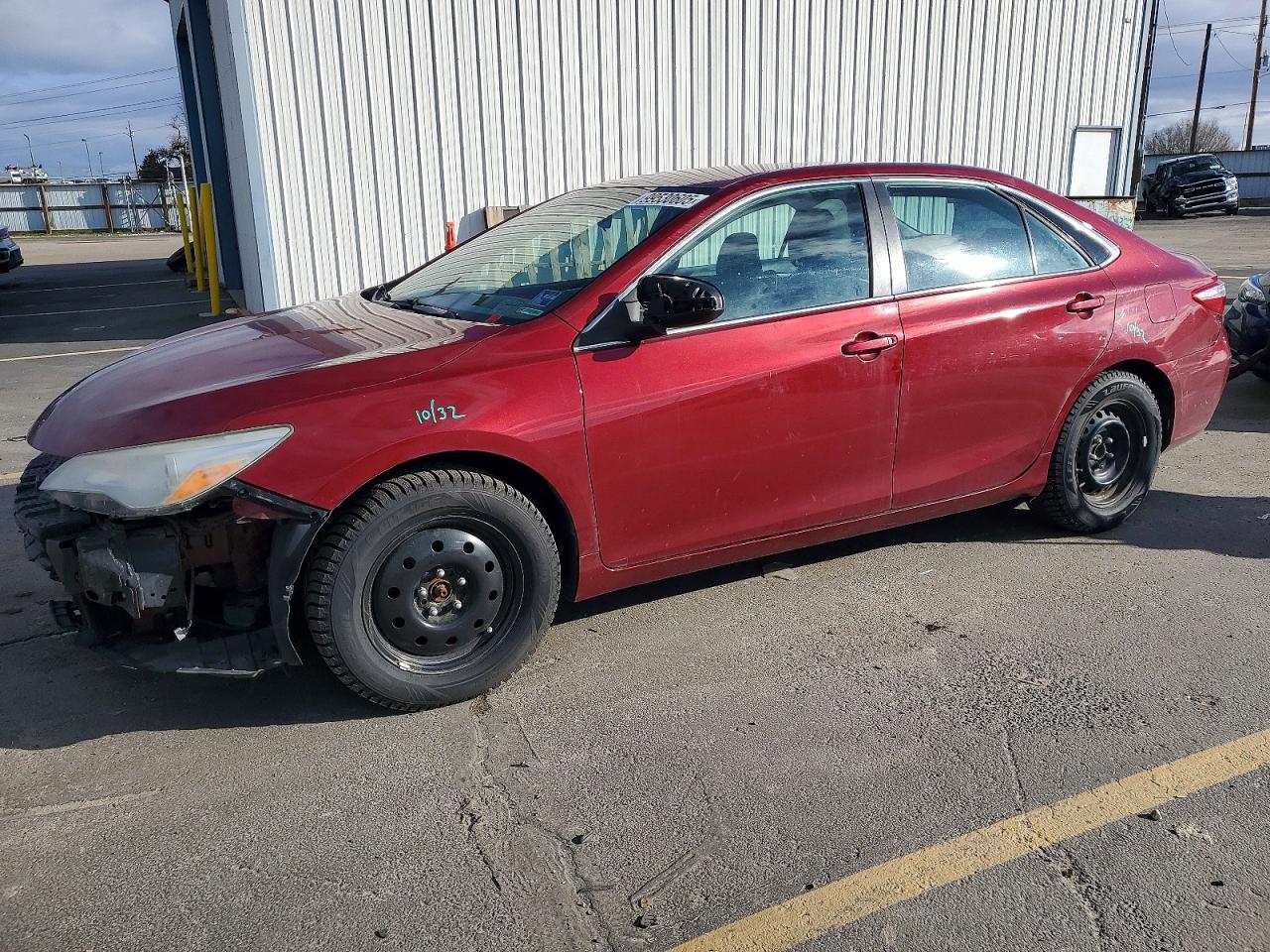 2016 TOYOTA CAMRY