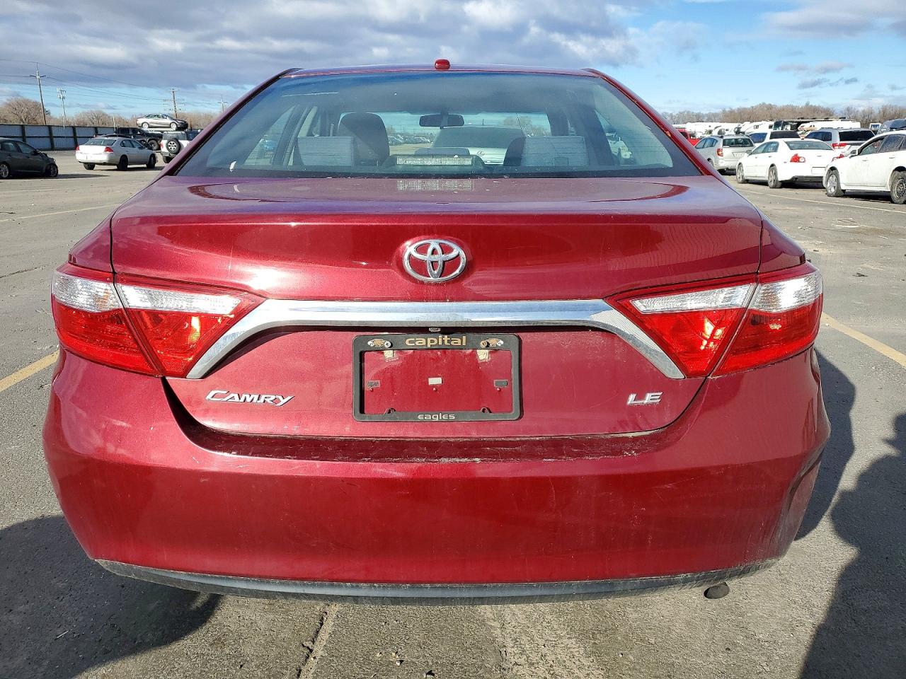2016 TOYOTA CAMRY LE photo 6