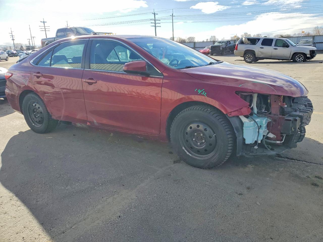 2016 TOYOTA CAMRY LE photo 4