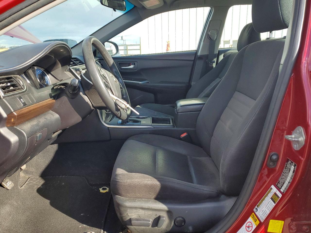 2016 TOYOTA CAMRY LE photo 7