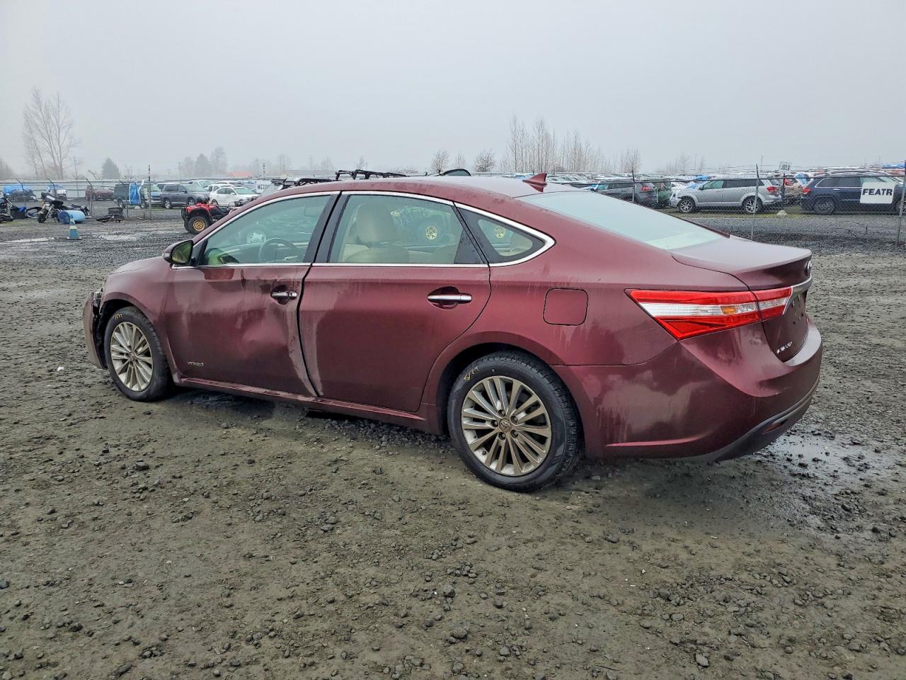 2013 TOYOTA AVALON HYBRID photo 2