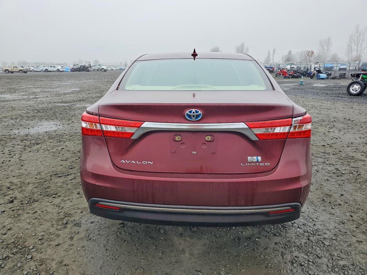 2013 TOYOTA AVALON HYBRID photo 6