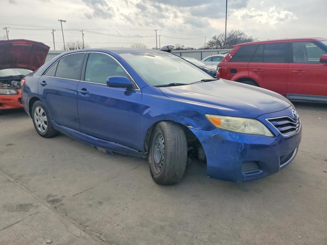 2011 TOYOTA CAMRY BASE photo 4