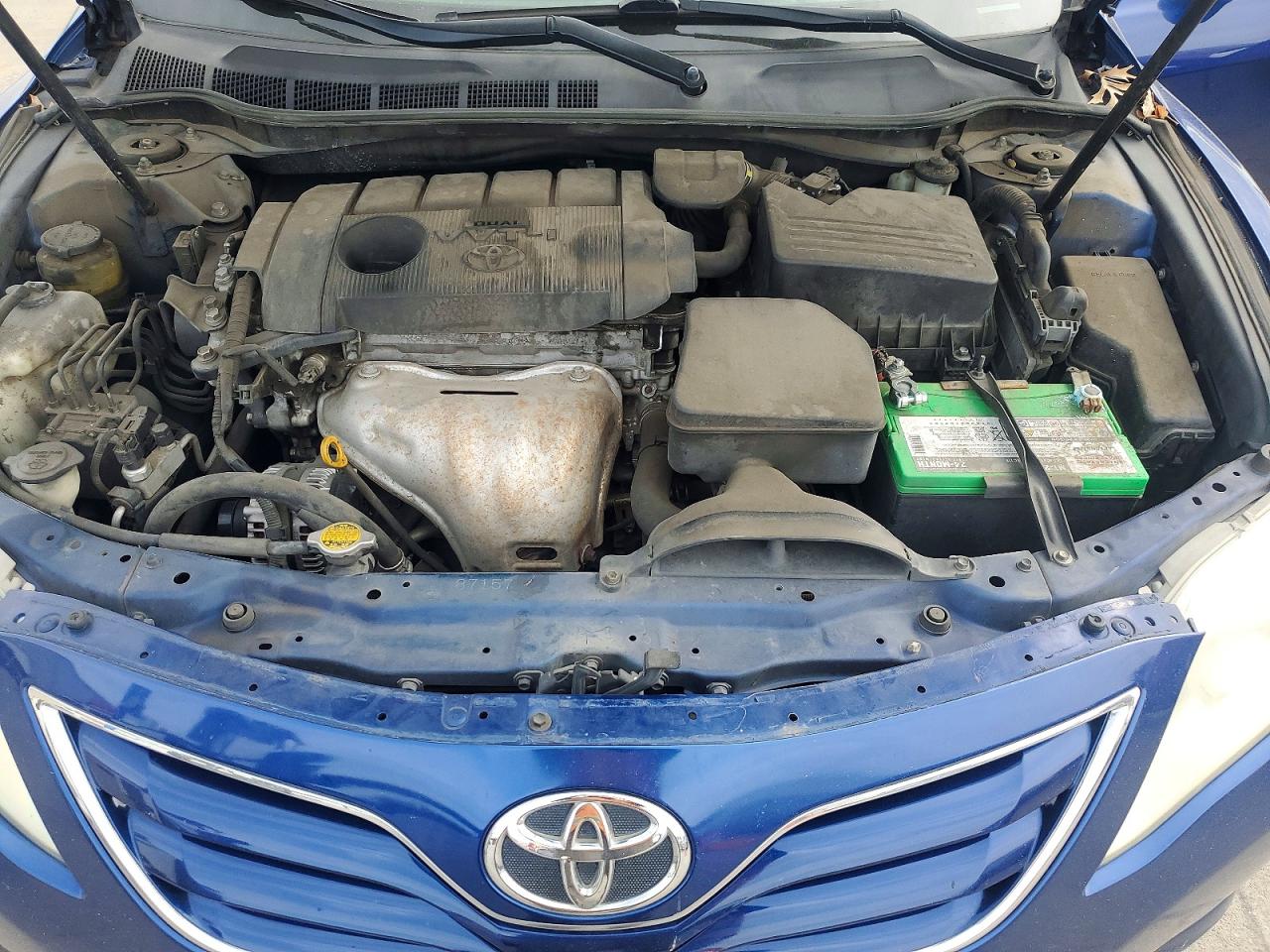 2011 TOYOTA CAMRY BASE photo 11