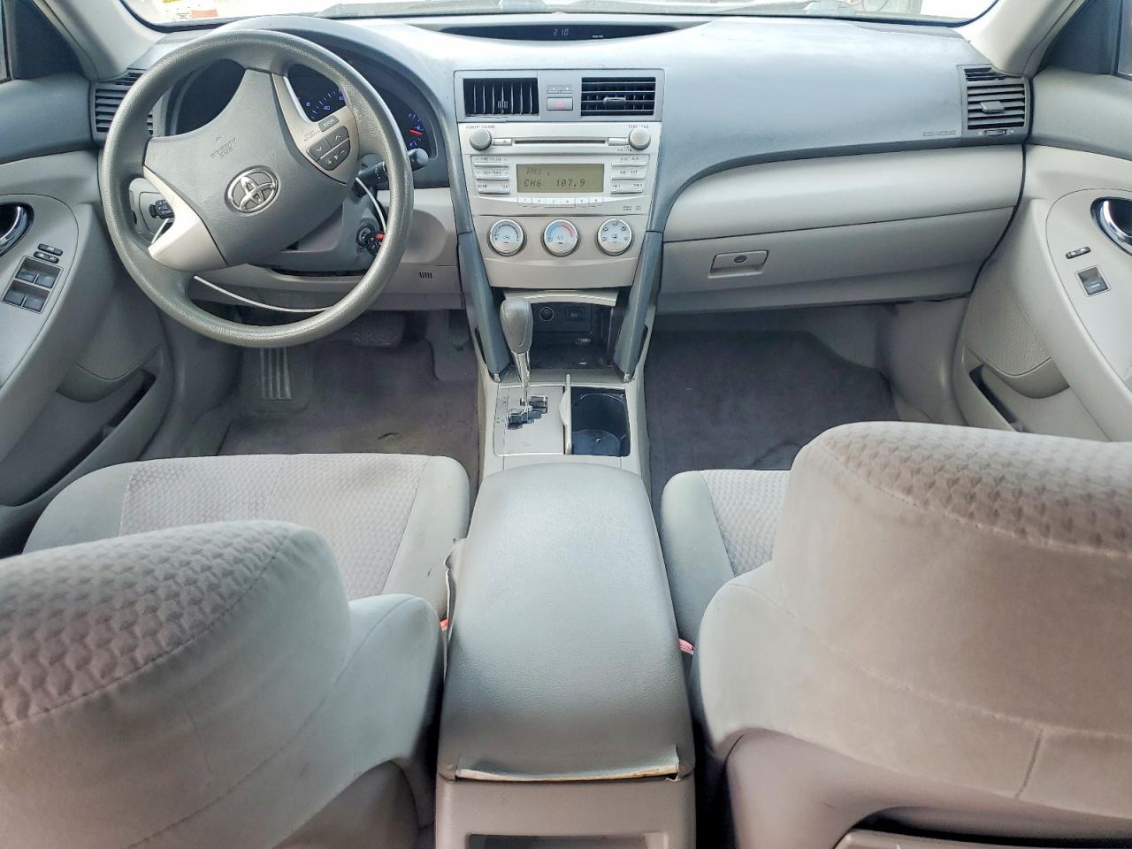 2011 TOYOTA CAMRY BASE photo 8