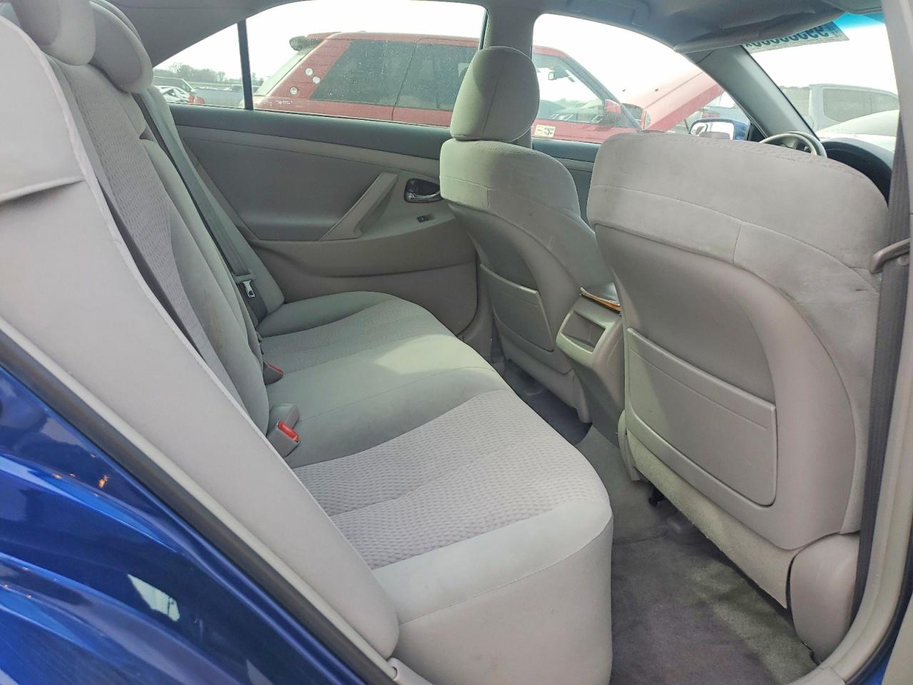 2011 TOYOTA CAMRY BASE photo 10