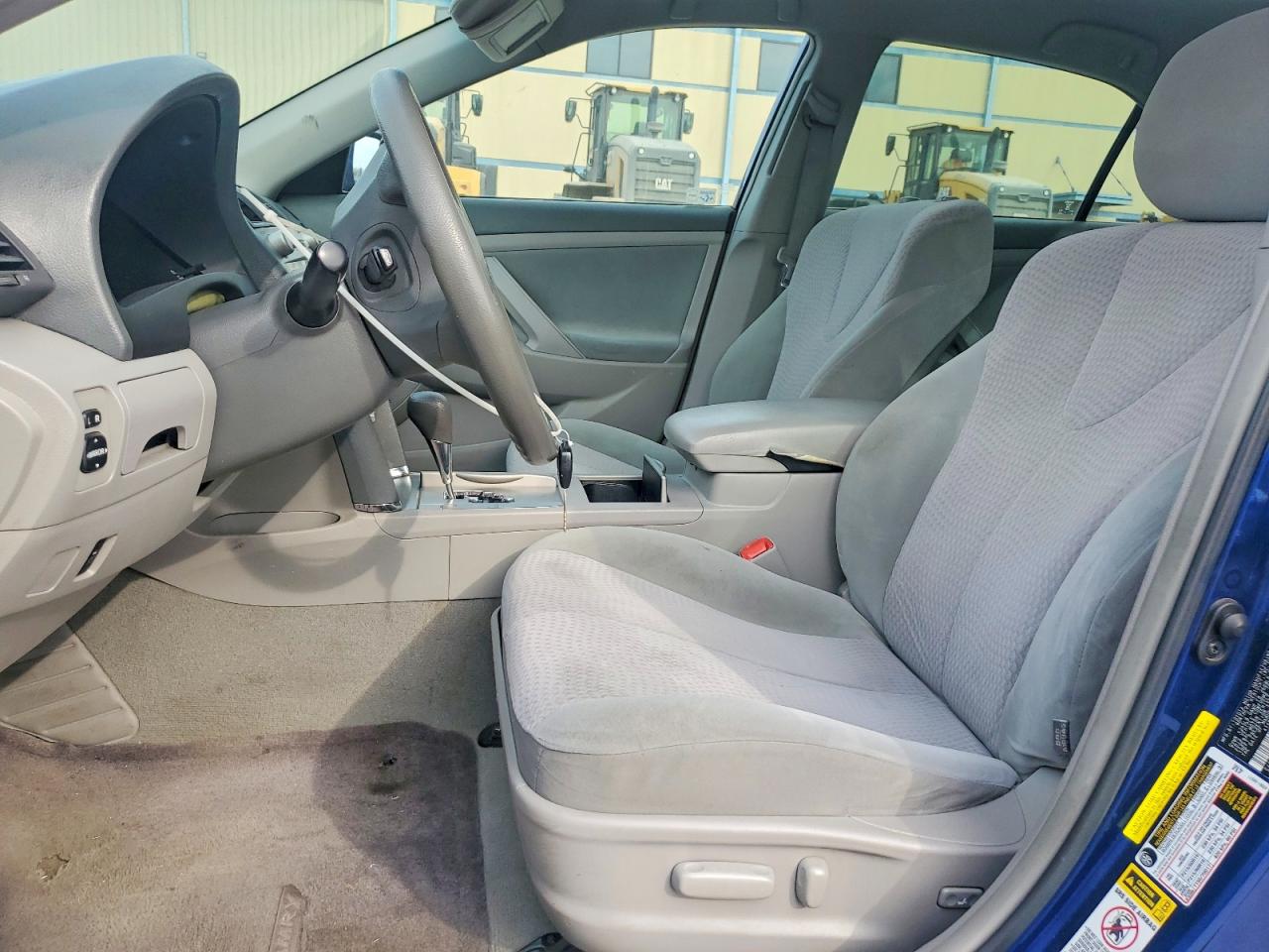2011 TOYOTA CAMRY BASE photo 7