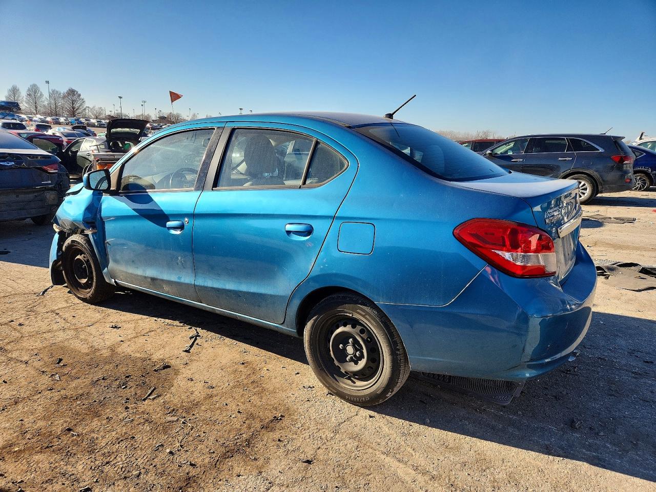 2017 MITSUBISHI MIRAGE G4 ES photo 2