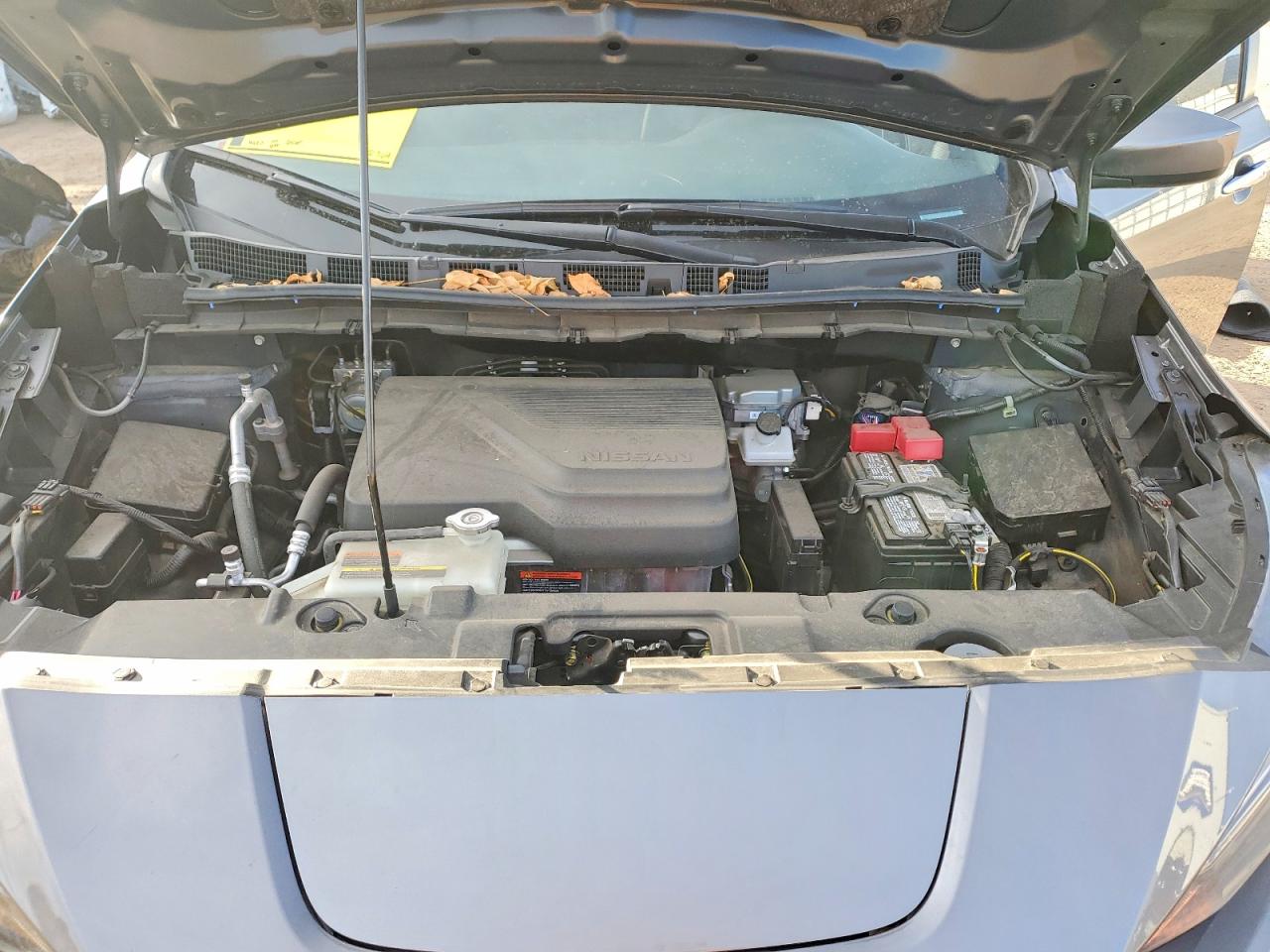 2025 NISSAN LEAF S photo 12
