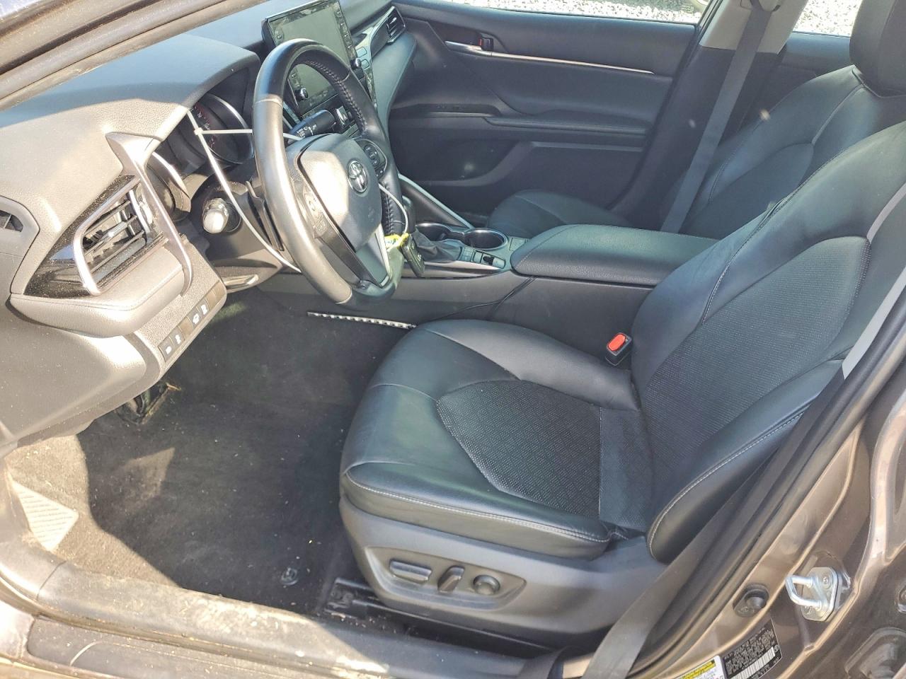 2021 TOYOTA CAMRY XSE photo 7