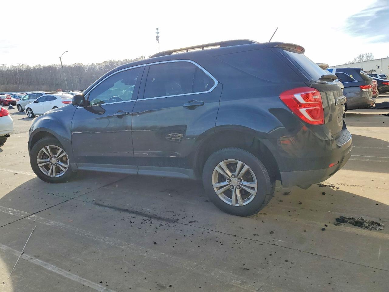 2016 CHEVROLET EQUINOX LT photo 4