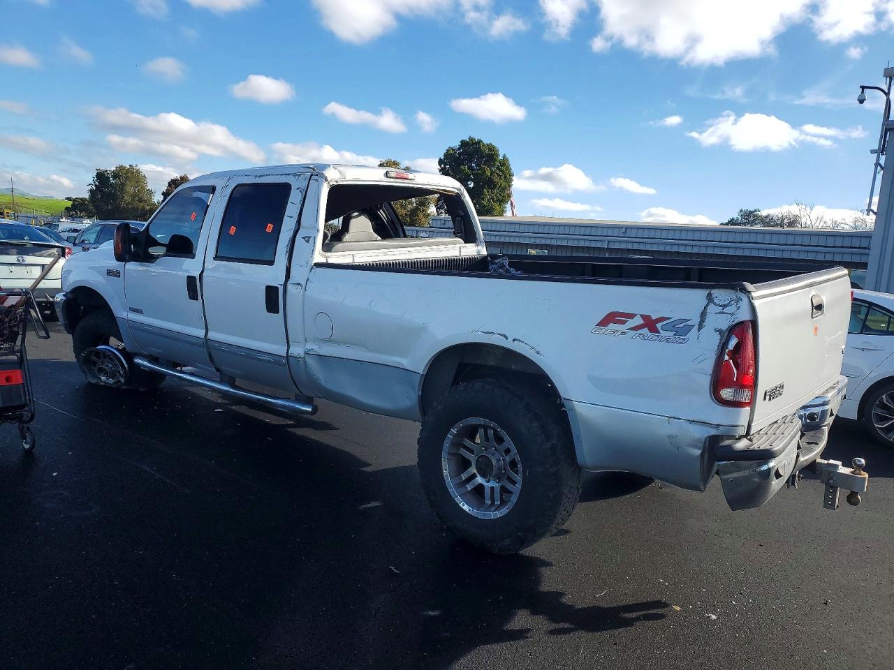 2003 FORD F350 SRW SUPER DUTY photo 2