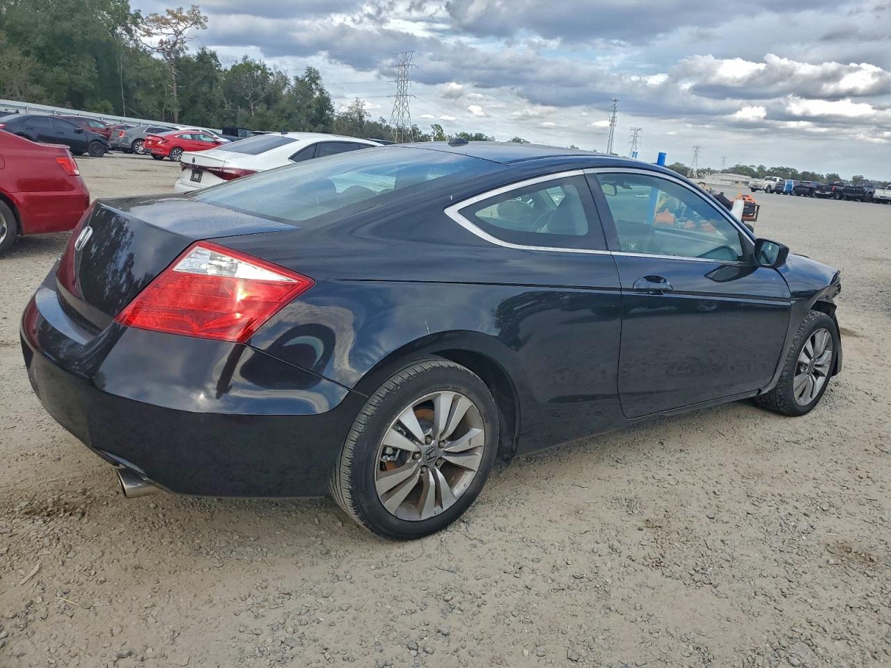 2009 HONDA ACCORD EXL photo 3