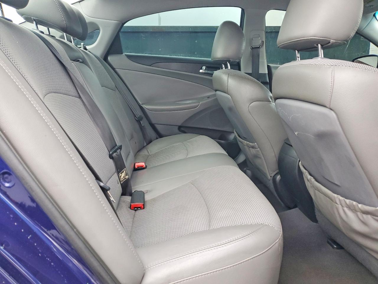 2013 HYUNDAI SONATA SE photo 10
