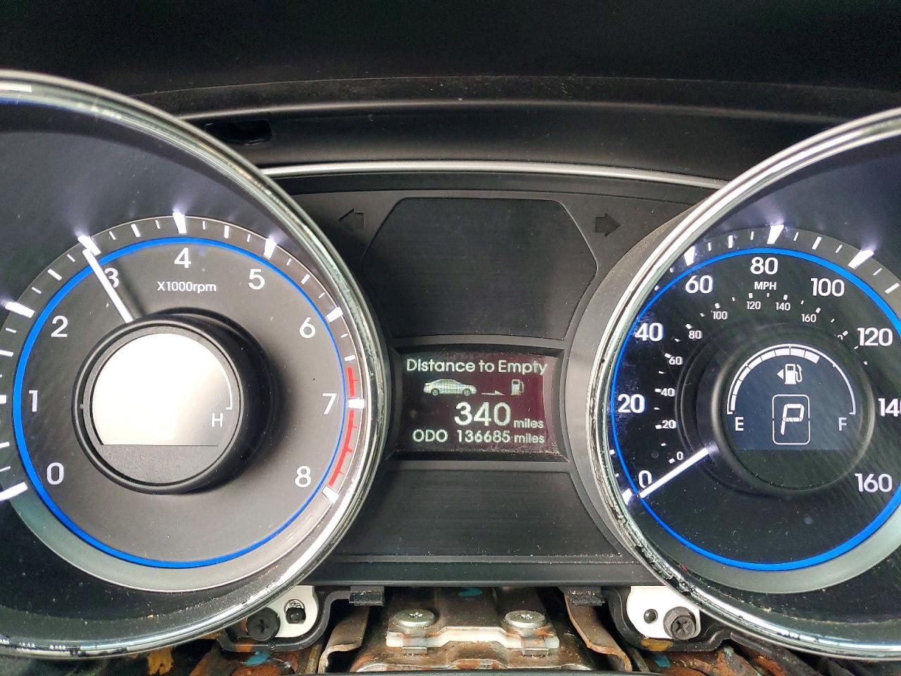 2013 HYUNDAI SONATA SE photo 9