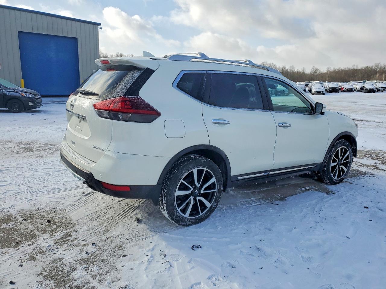 2020 NISSAN ROGUE S photo 3