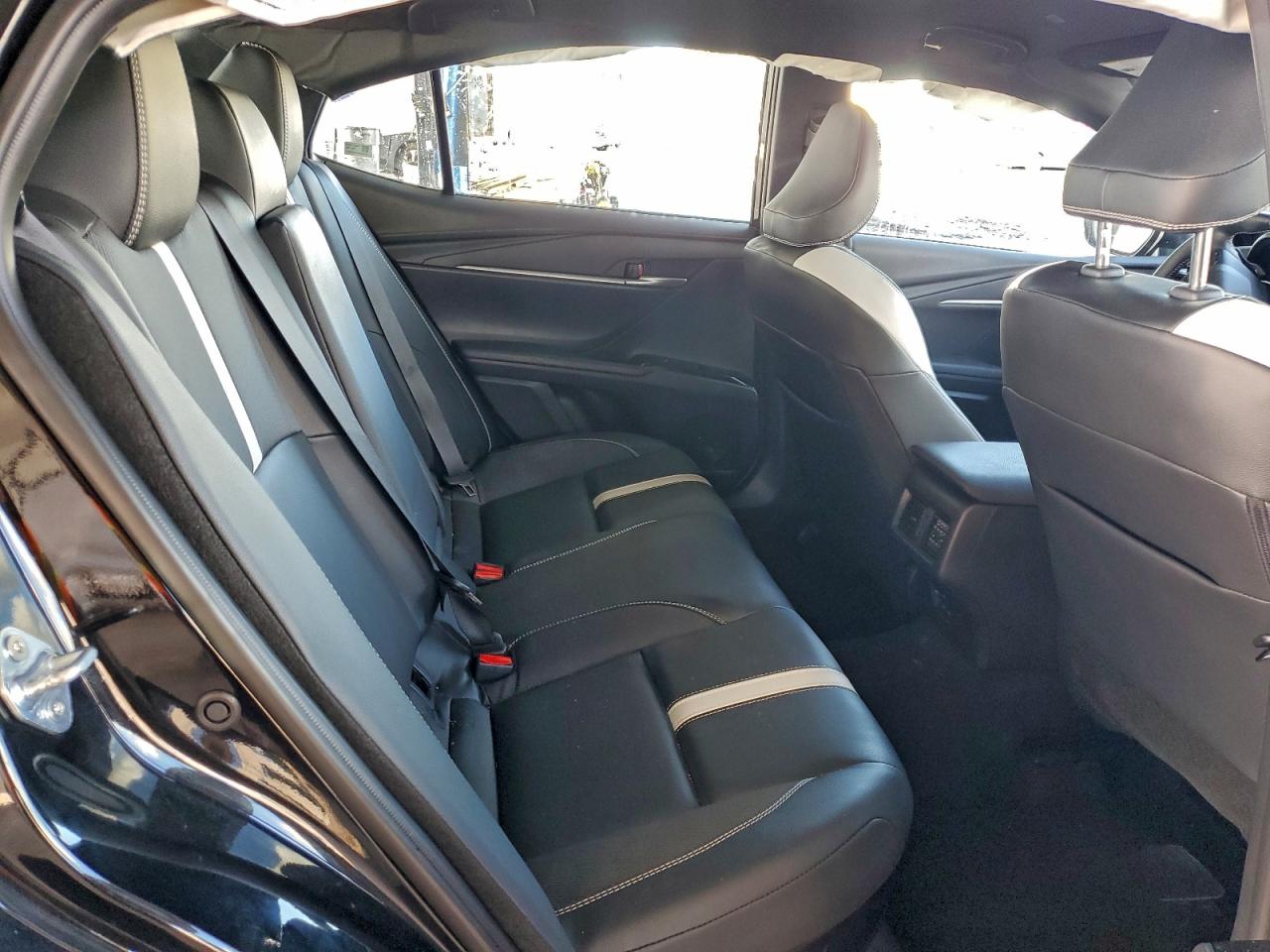2025 TOYOTA CAMRY XSE photo 10