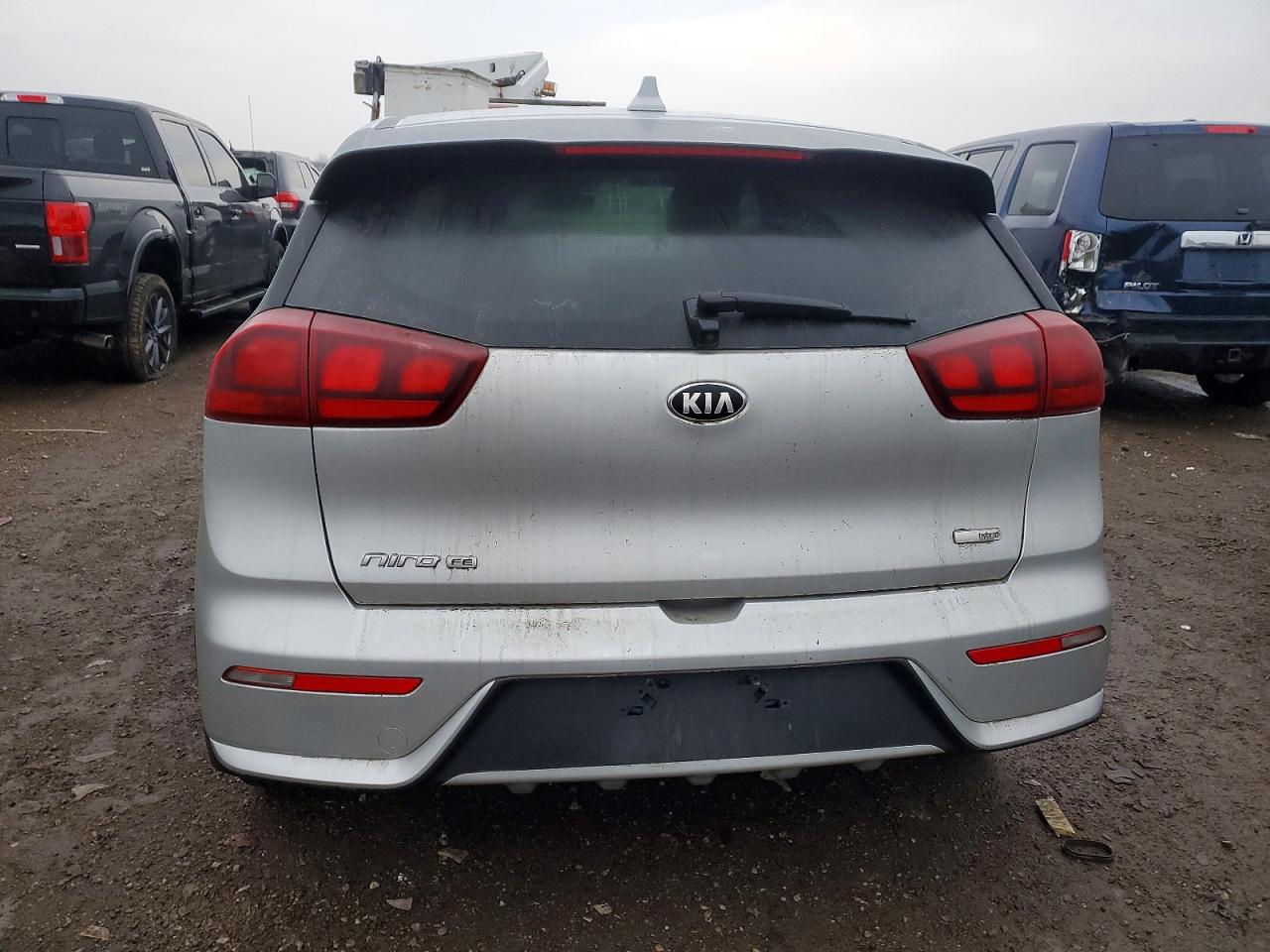2017 KIA NIRO FE photo 6