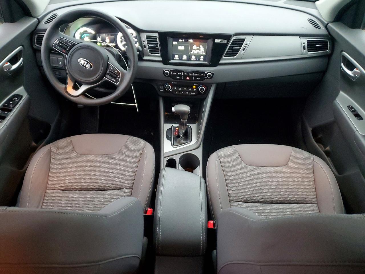 2017 KIA NIRO FE photo 8