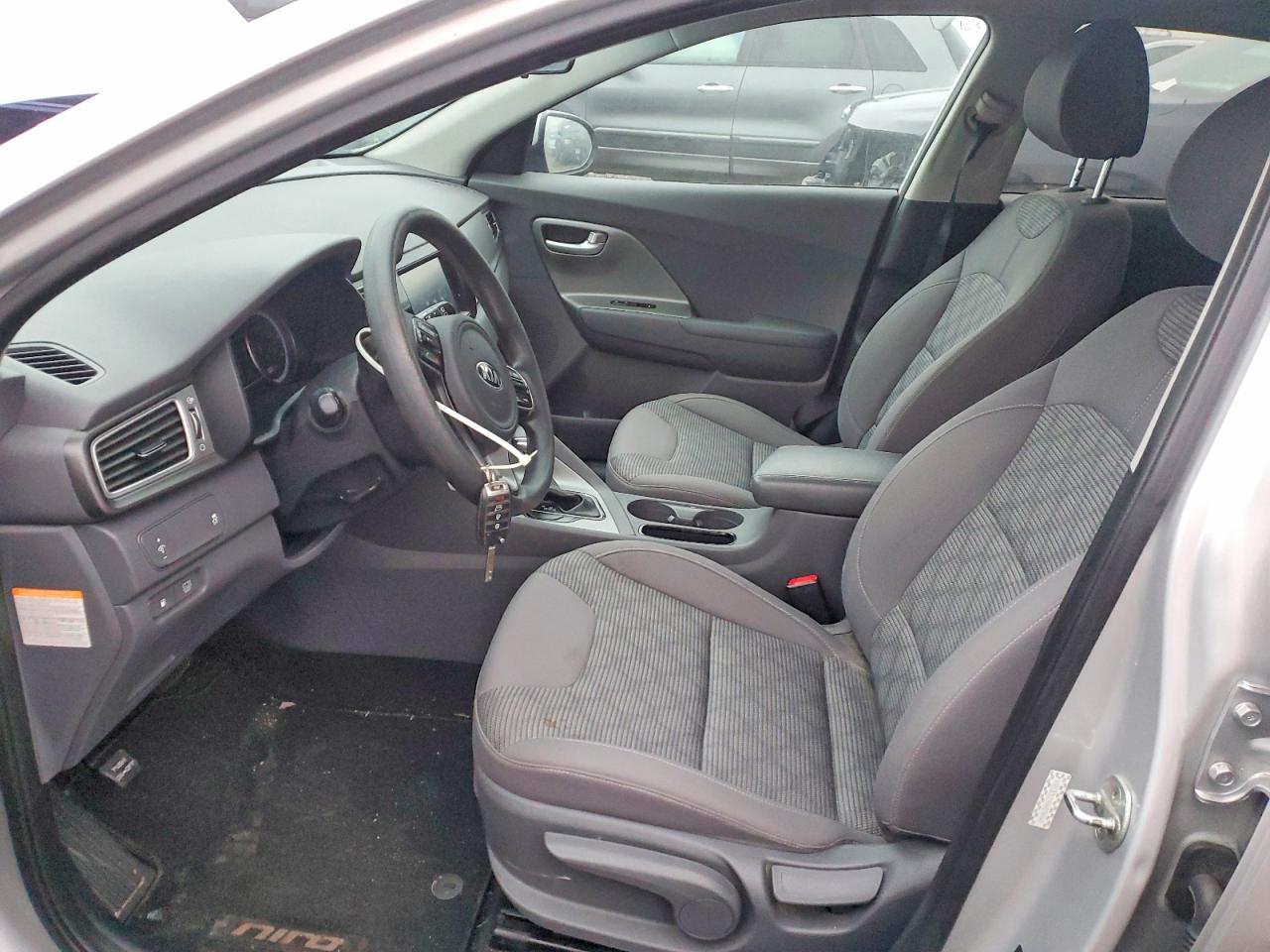 2017 KIA NIRO FE photo 7