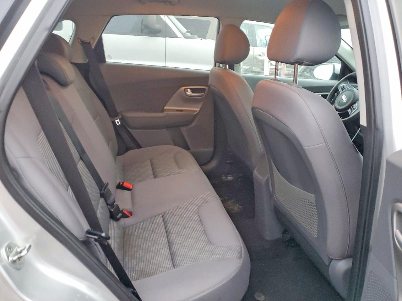 2017 KIA NIRO FE photo 10