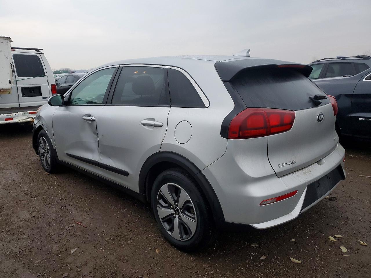 2017 KIA NIRO FE photo 2