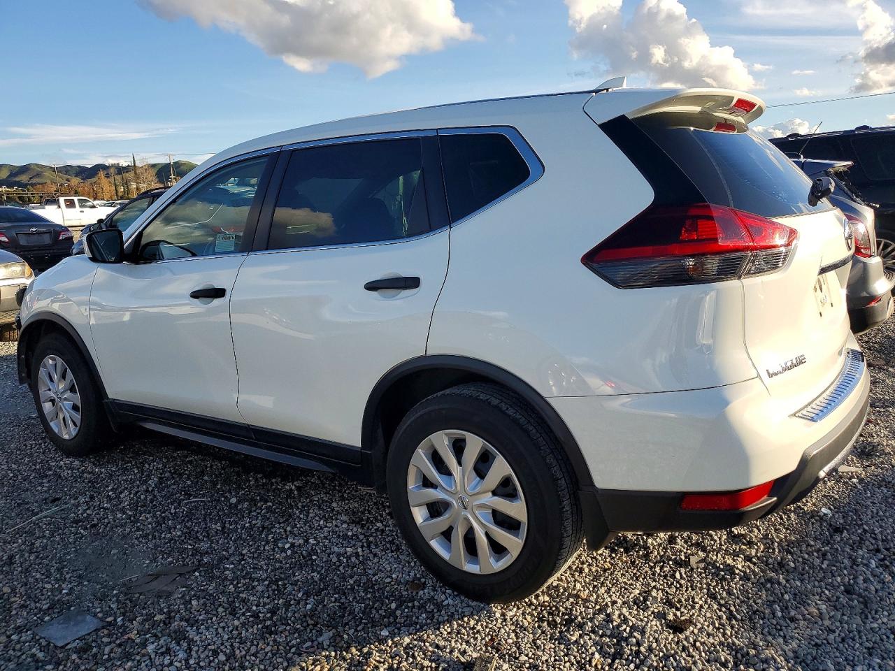 2019 NISSAN ROGUE S photo 2