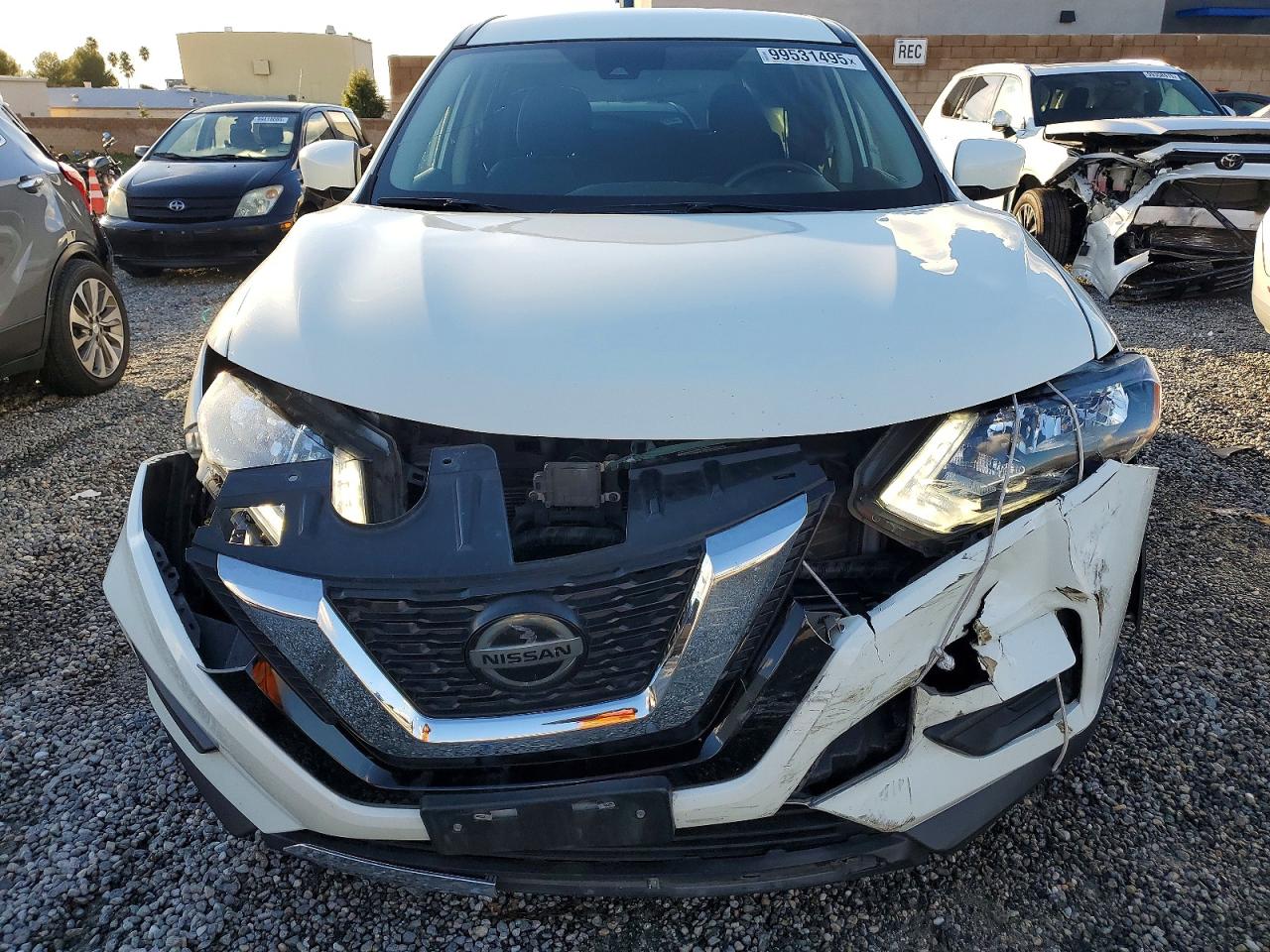 2019 NISSAN ROGUE S photo 5