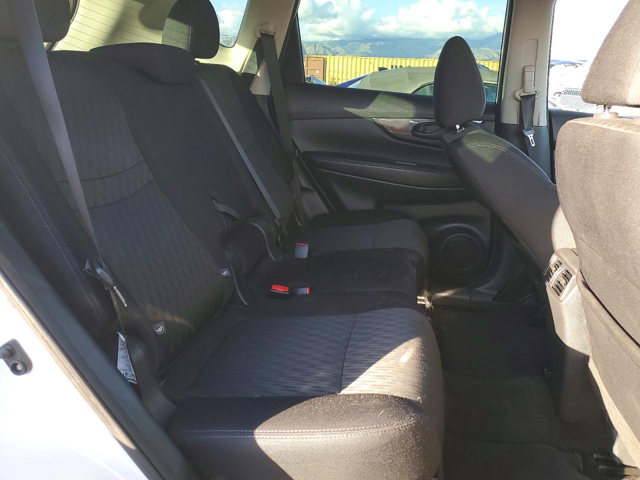 2019 NISSAN ROGUE S photo 11