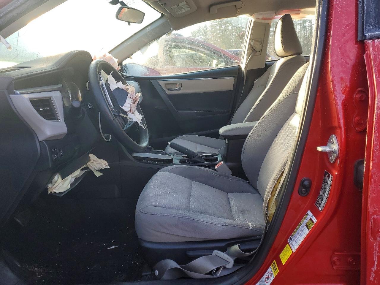 2014 TOYOTA COROLLA L photo 7