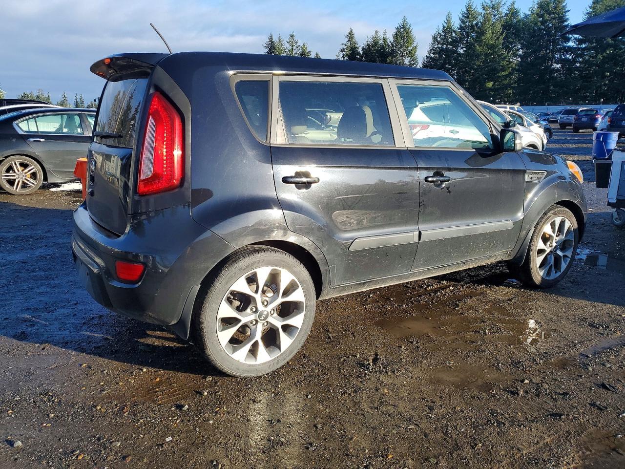 2013 KIA SOUL + photo 7