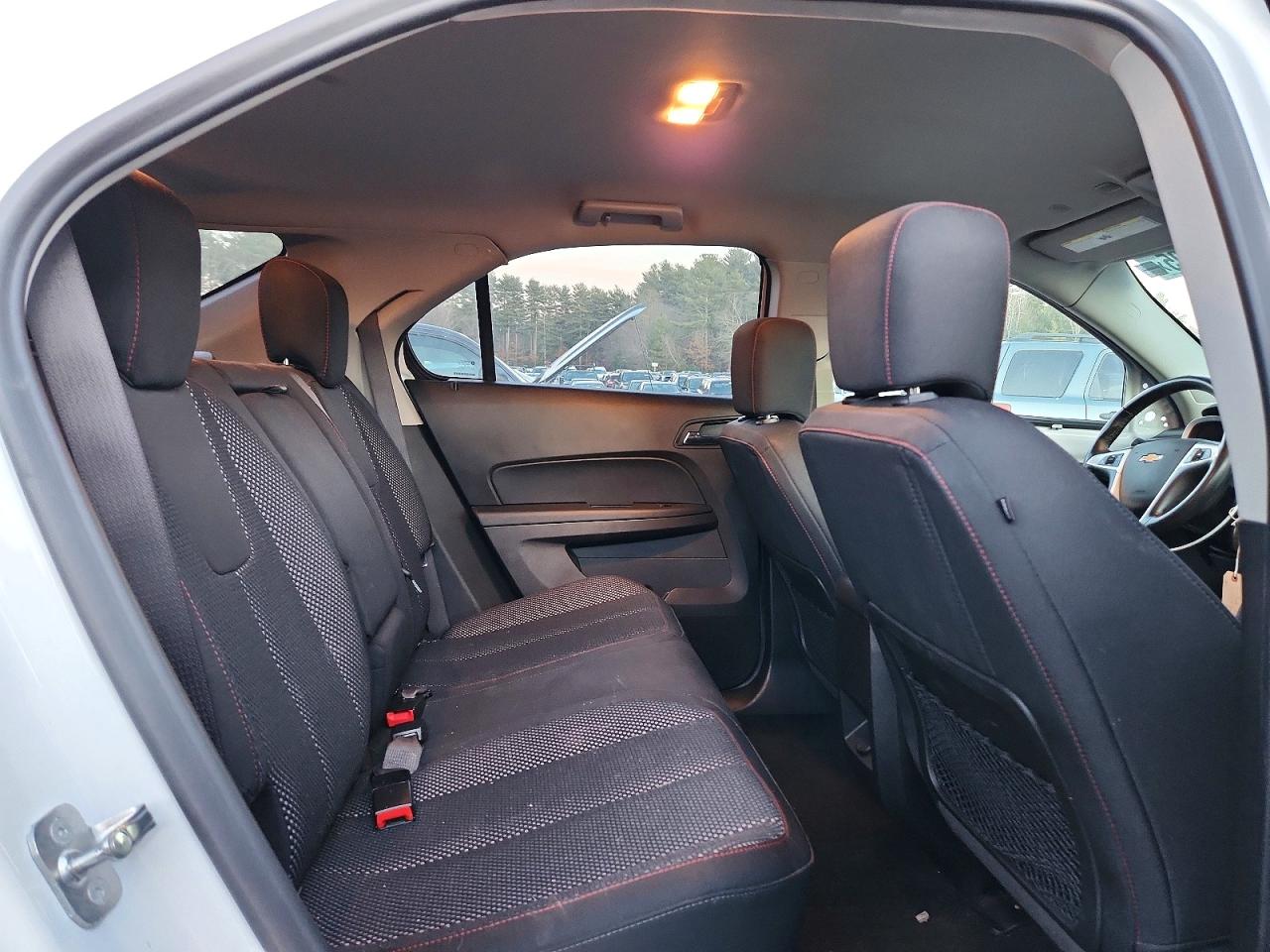 2017 CHEVROLET EQUINOX LT photo 11