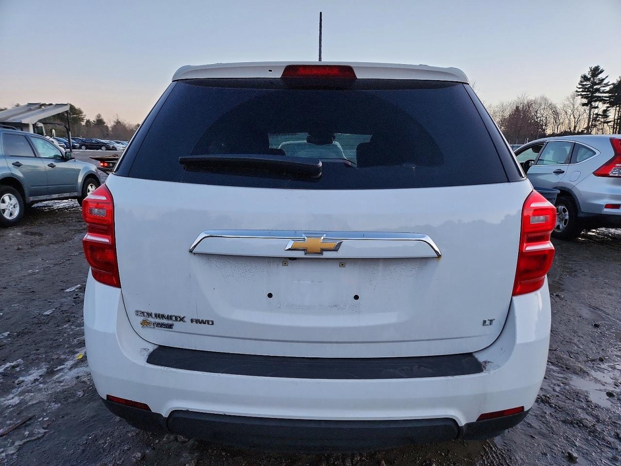 2017 CHEVROLET EQUINOX LT photo 6