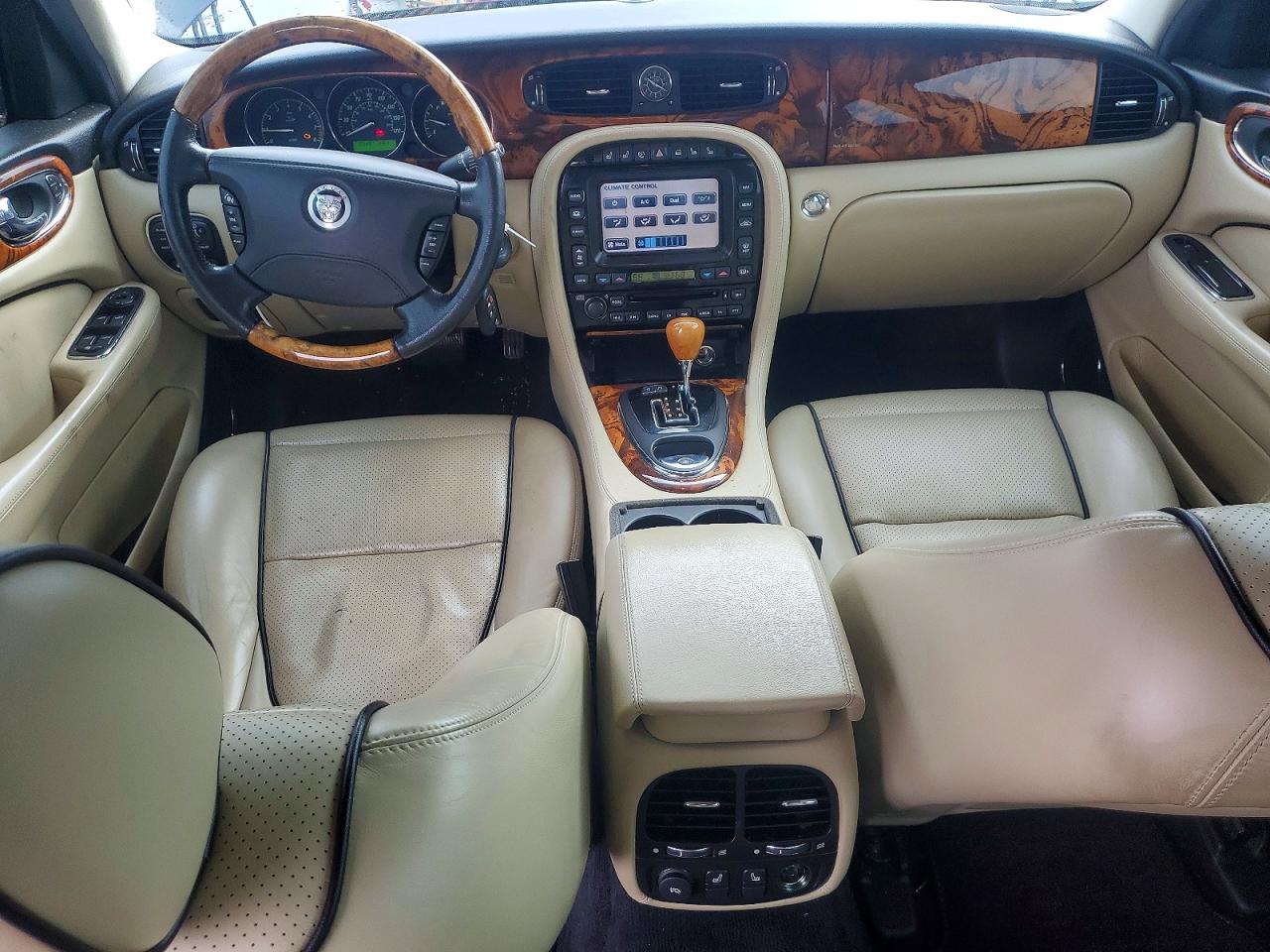 2008 JAGUAR XJ8 L photo 8