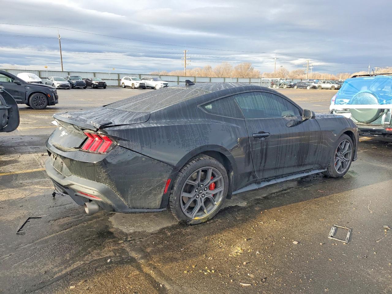2024 FORD MUSTANG photo 3